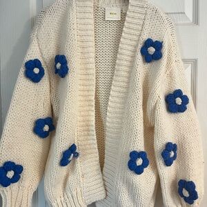 Mavae flower sweater